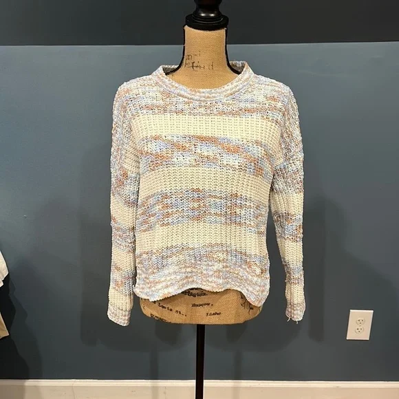 SO sweater size medium women’s - Picture 1 of 7